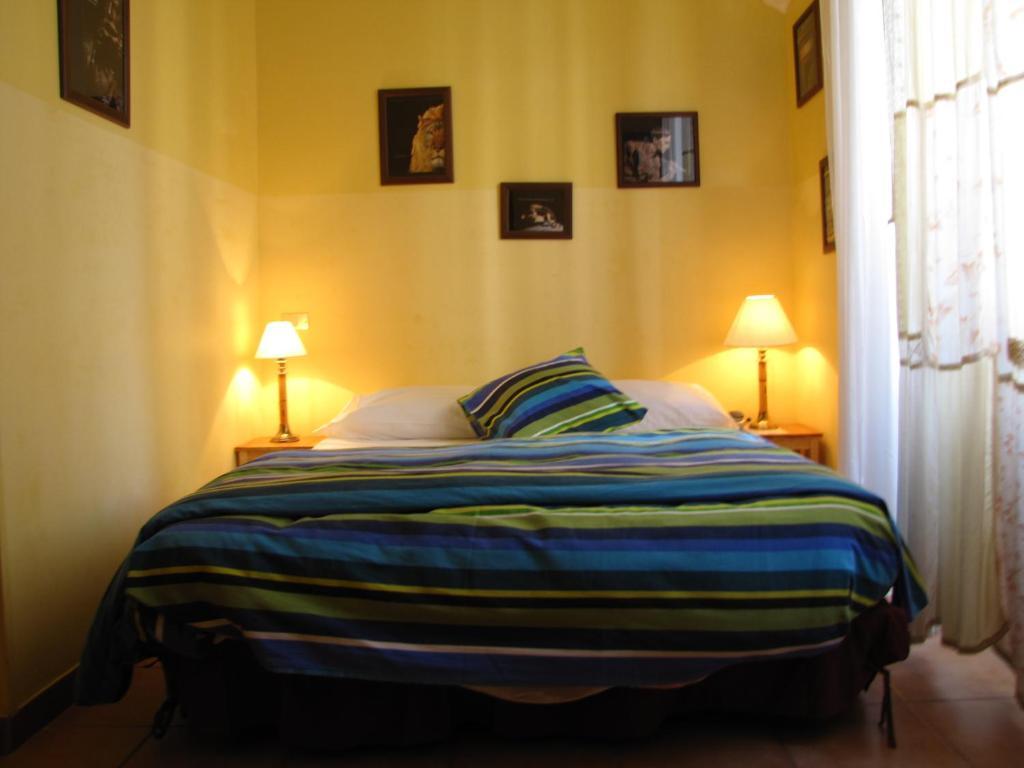 Chiaia B&B Napels Buitenkant foto